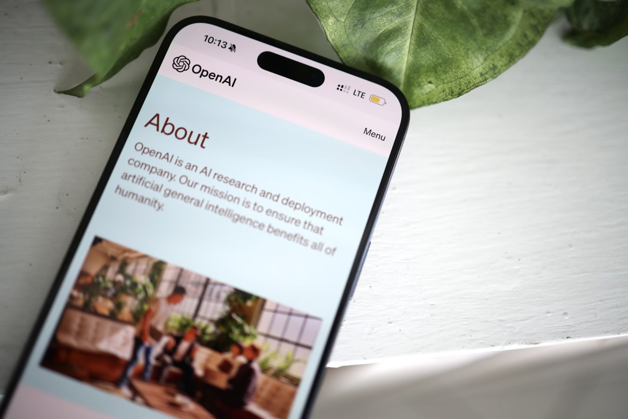 OpenAI site em smartphone