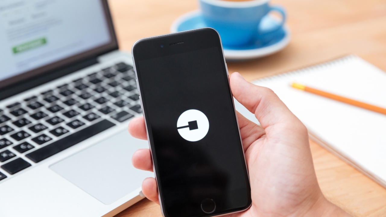 Uber app smartphone