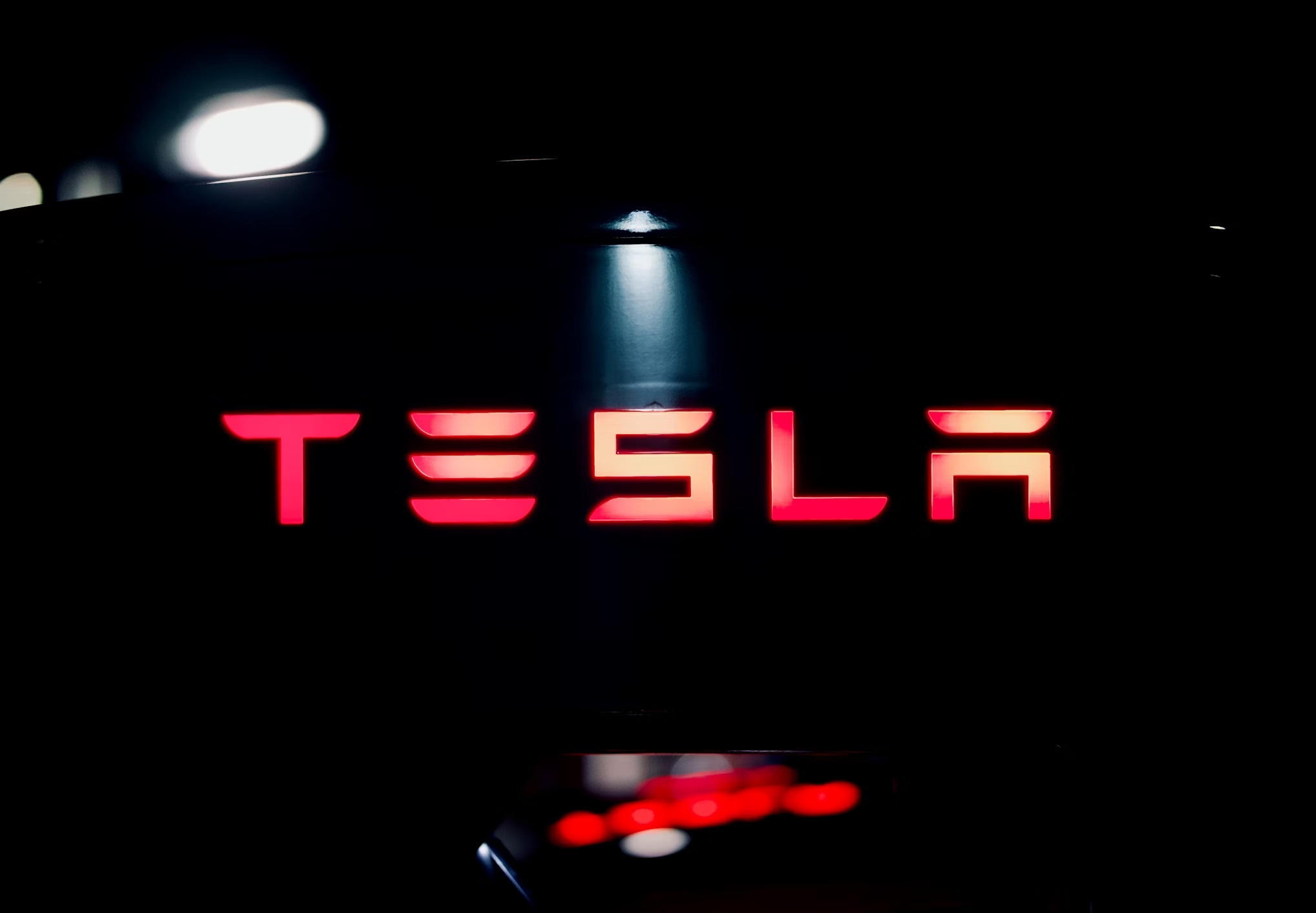 Tesla logo