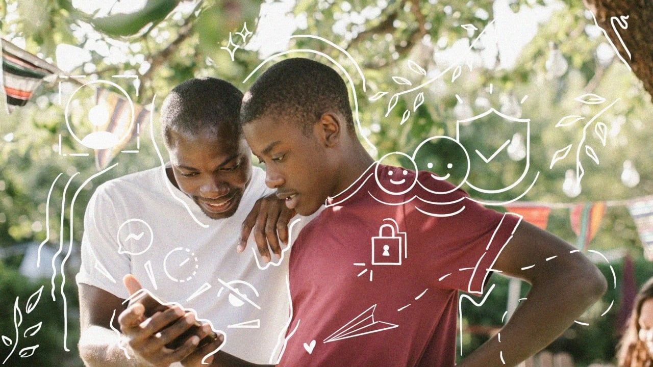 Jovens a usar smartphone da Meta