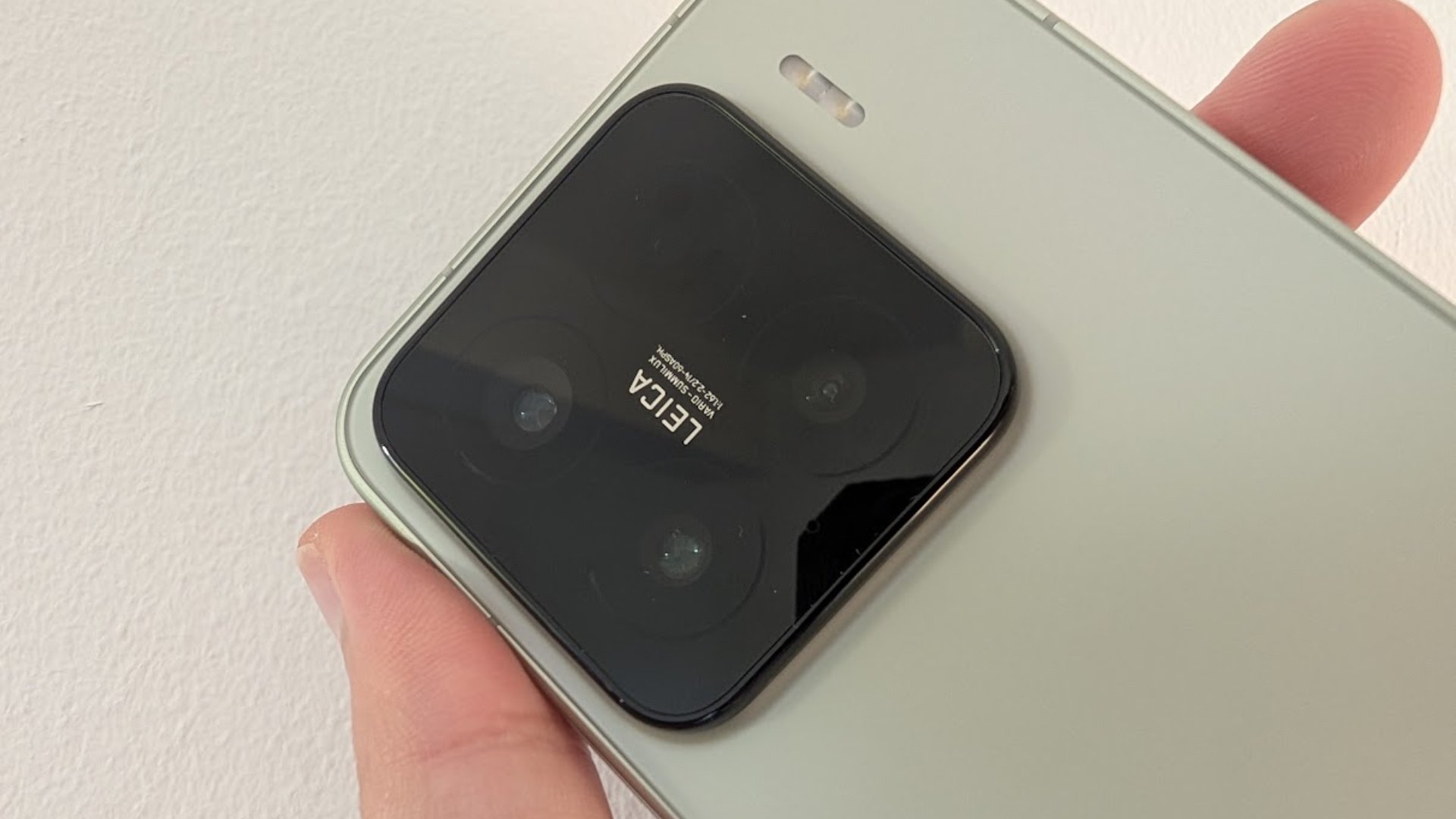 câmaras traseiras do Xiaomi 15