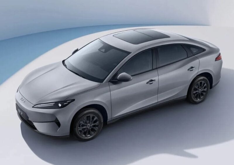 BYD e7 EV