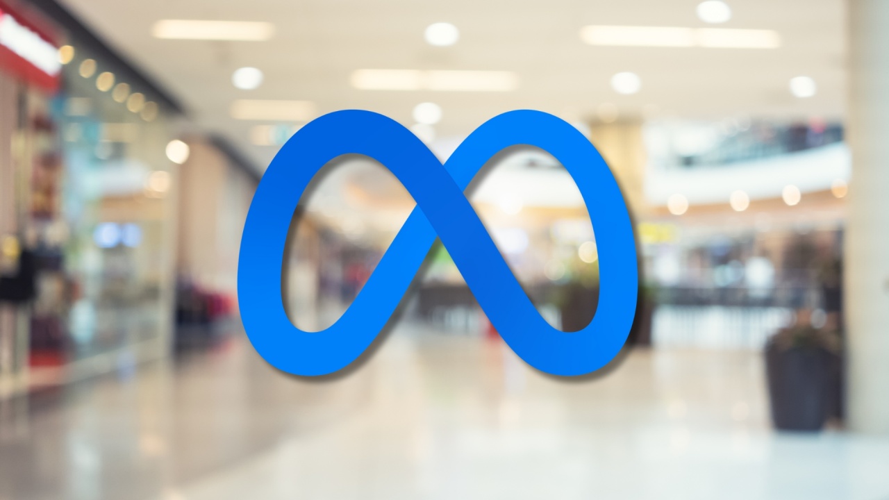 Logo da Meta com fundo de lojas em centro comercial