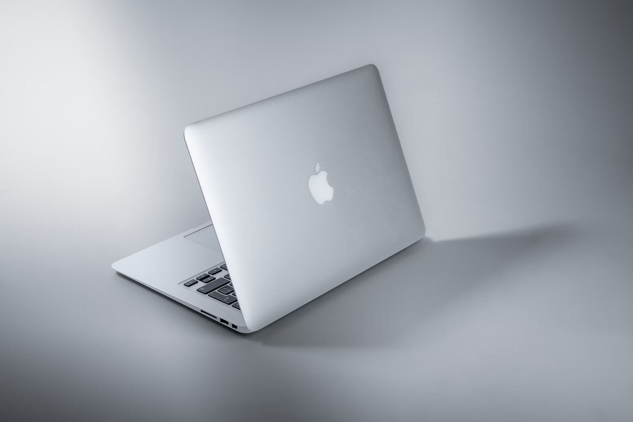 Macbook antigo da Apple com processador Intel