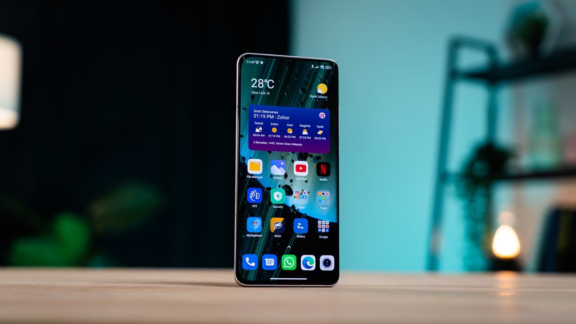 Dispositivo da Xiaomi em cima de uma mesa