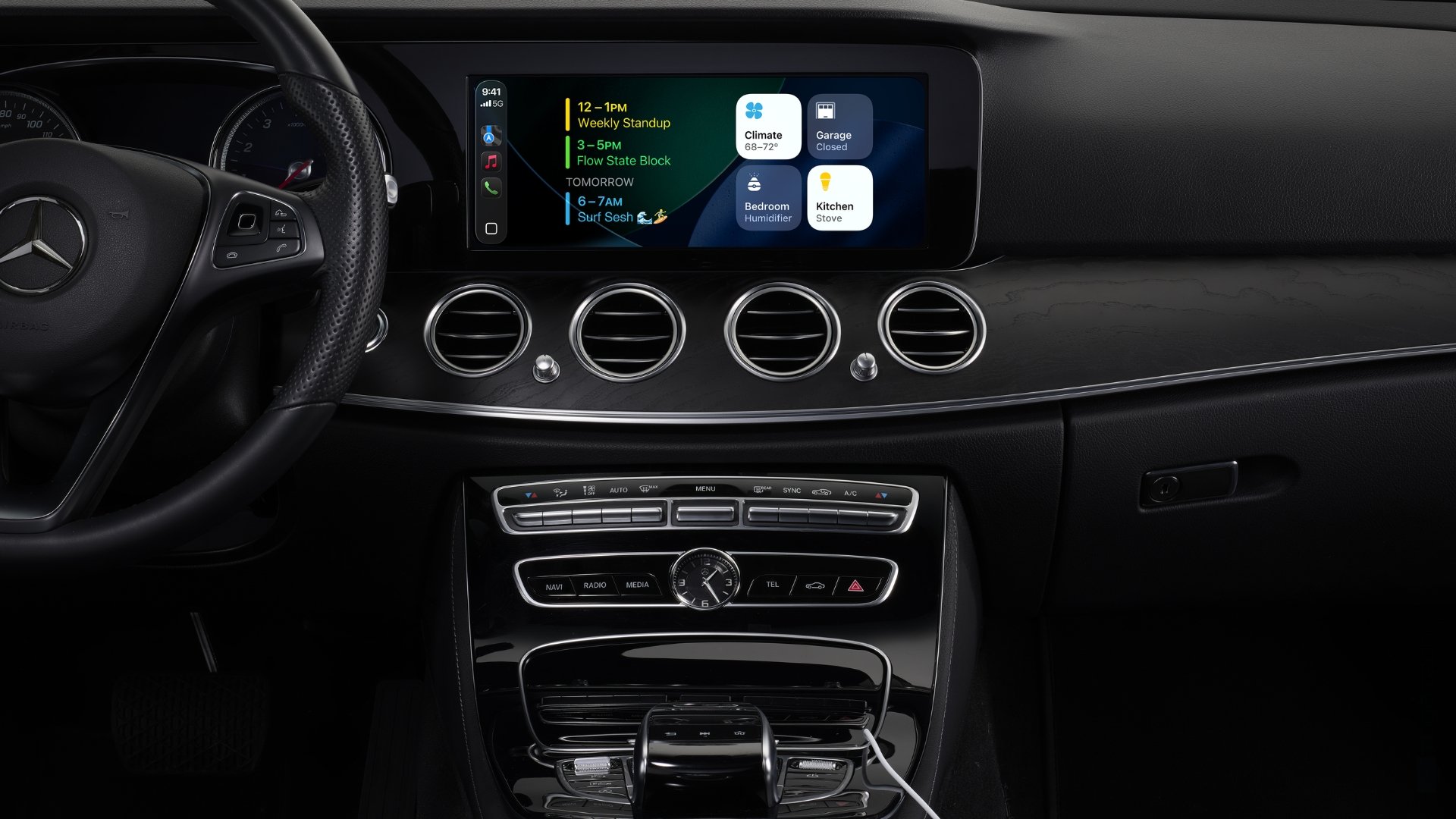 Apple CarPlay em interior de Mercedes
