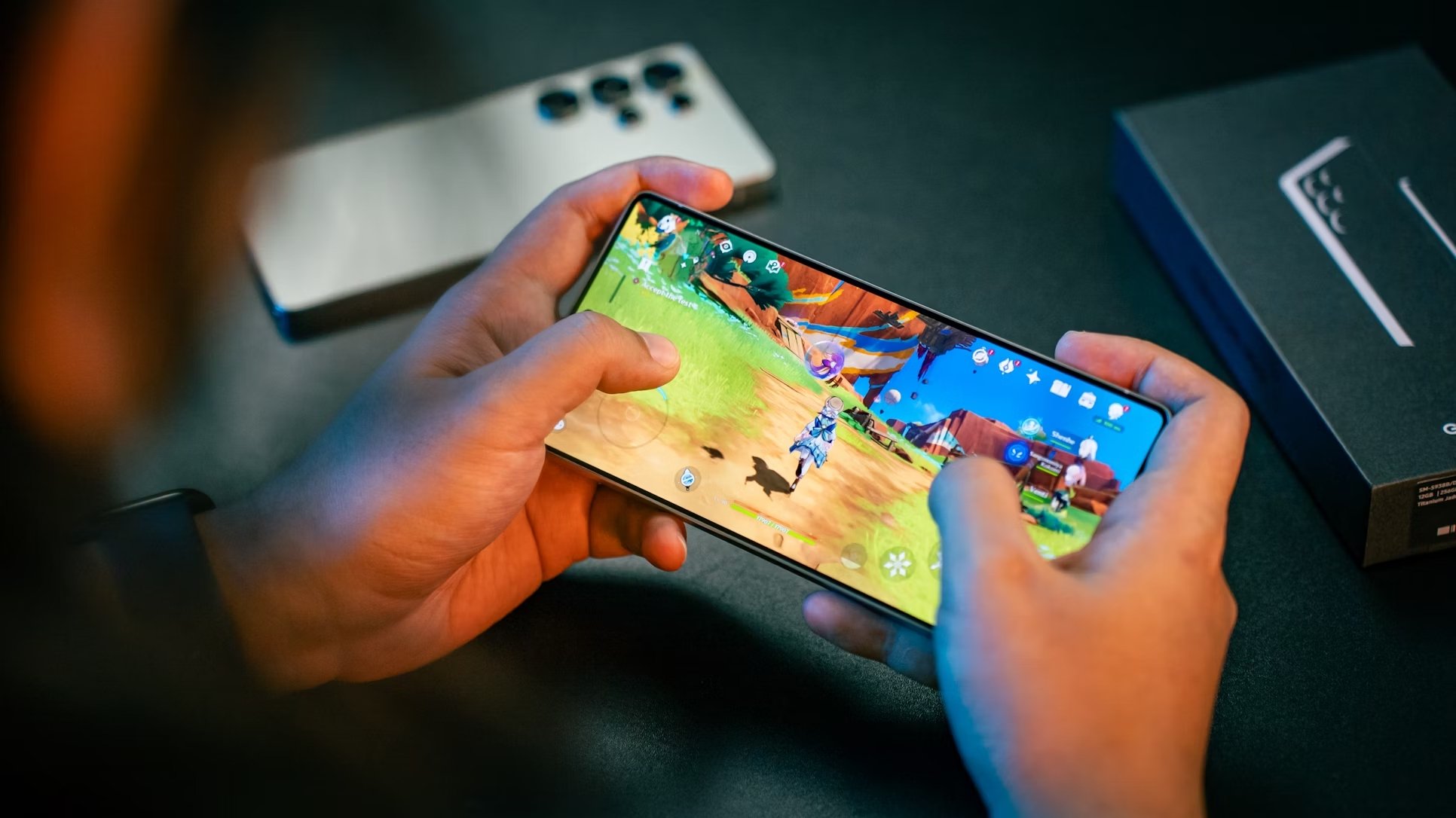 Samsung Galaxy S25 em jogo