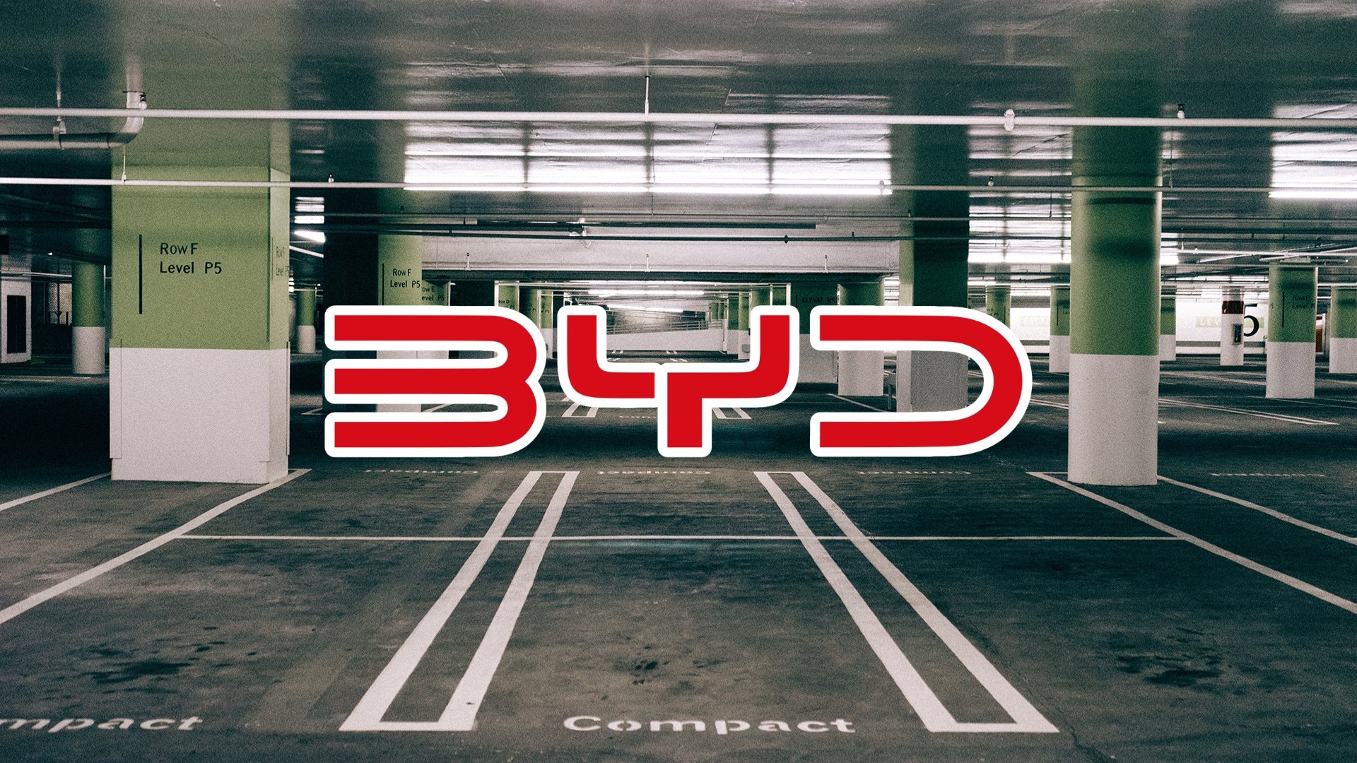 BYD logo da empresa em parque de estacionamento
