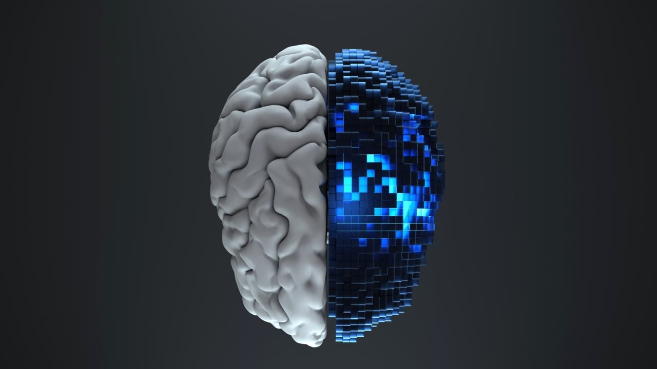 Inteligência Artificial em formato de cérebro humano e digital