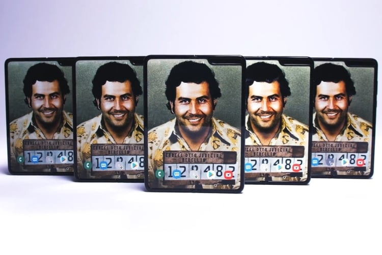 Escobar fold phone
