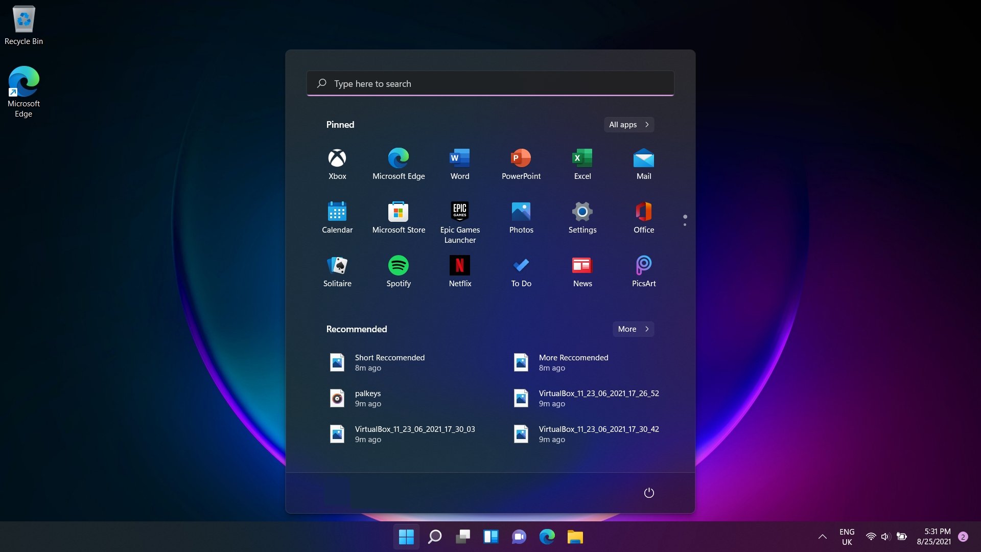 Windows 11 sistema com menu inicial aberto