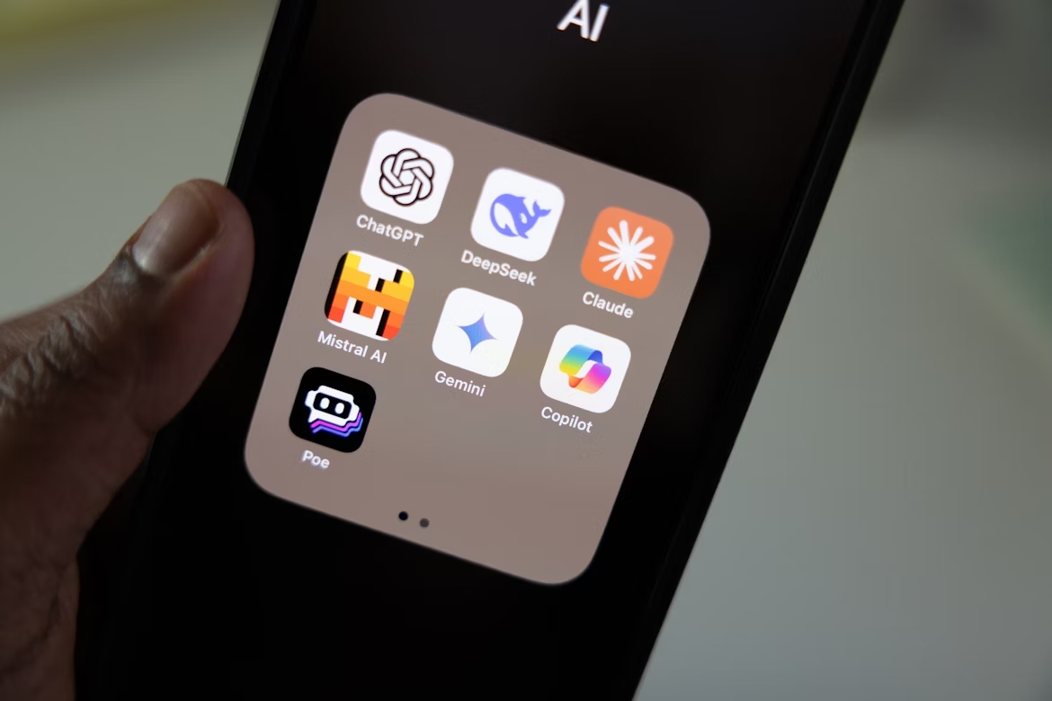 Dispositivo com várias apps de IA