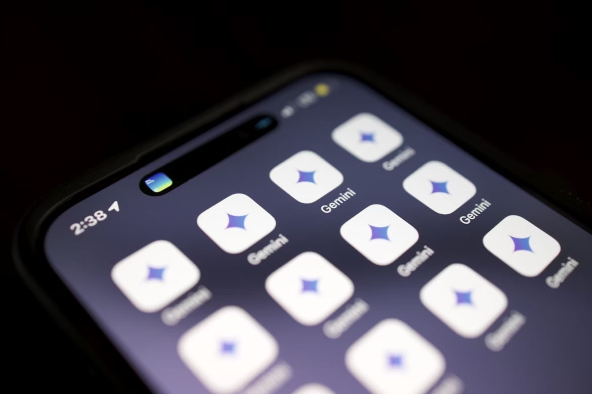 vários icones do gemini em app de smartphone