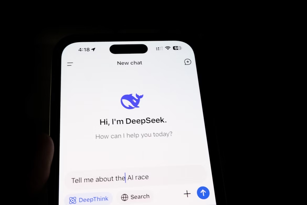 DeepSeek em smartphone