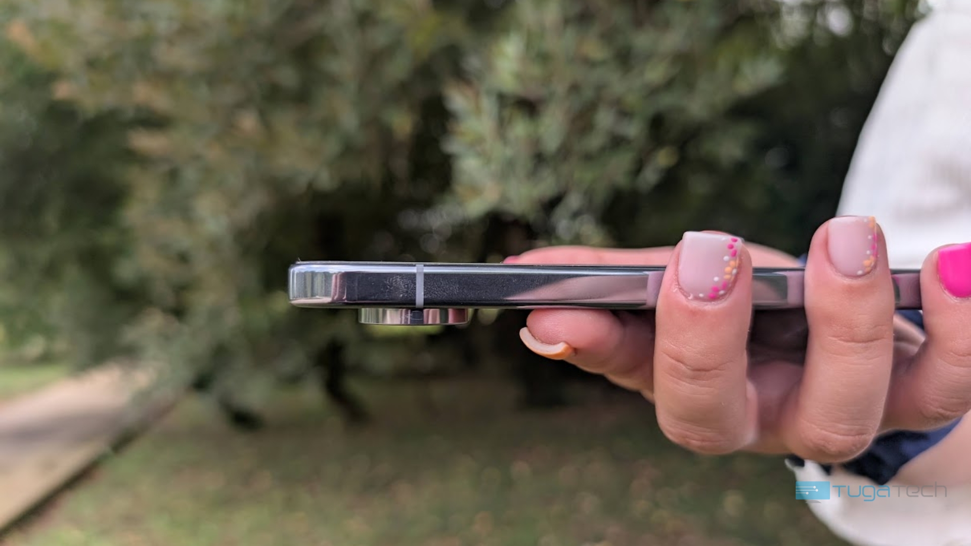 Altura do módulo da câmara traseira