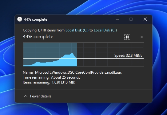 janela de copiar ficheiros em modo escuro