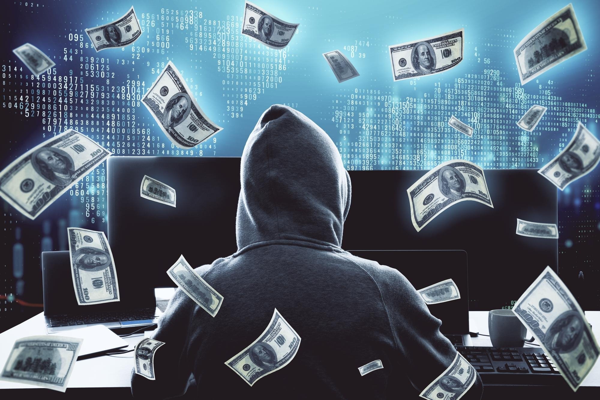 dinheiro em volta de scammer