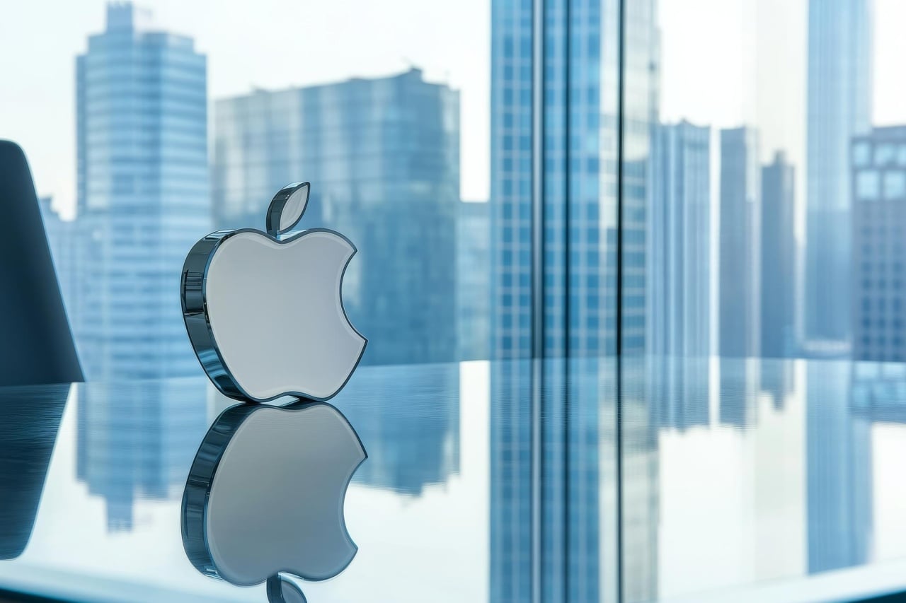 apple em cima de mesa