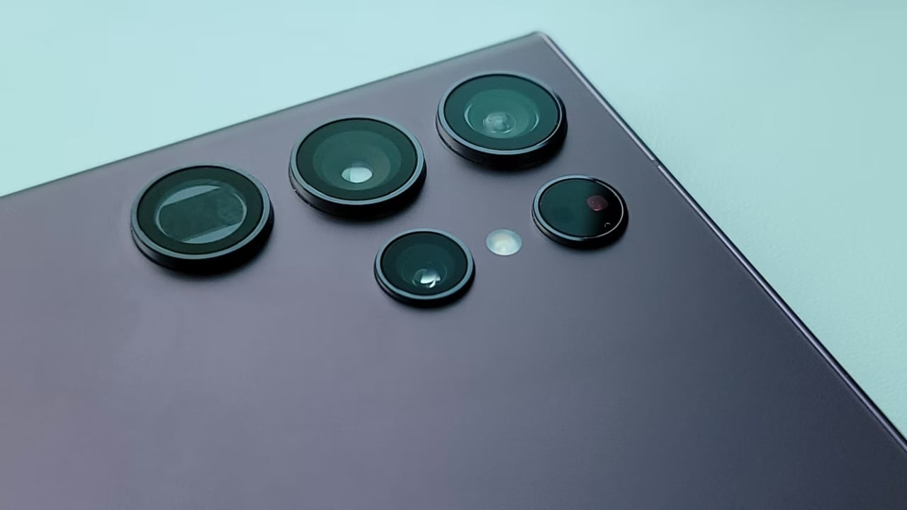 câmara dos dispositivos recentes da Samsung