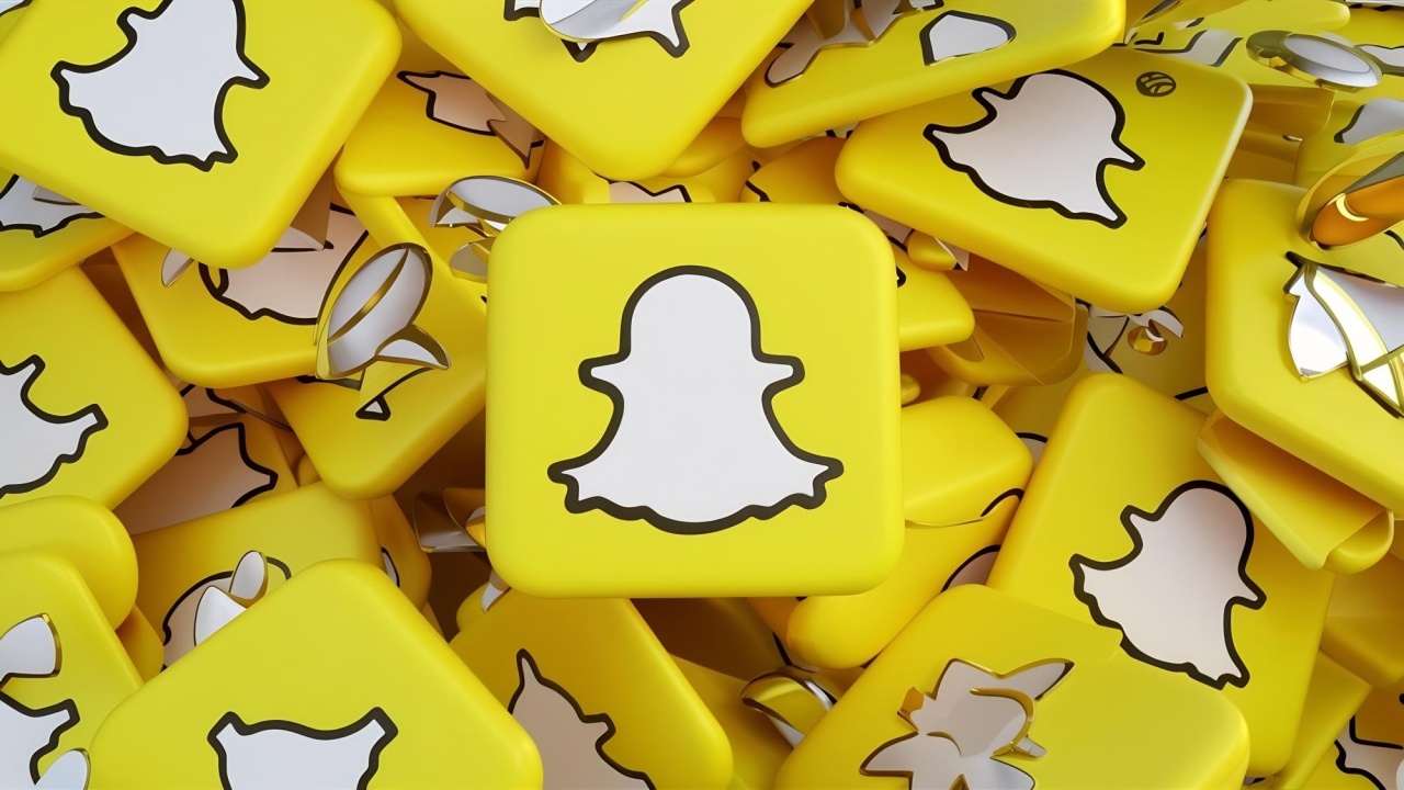 Snapchat logo app