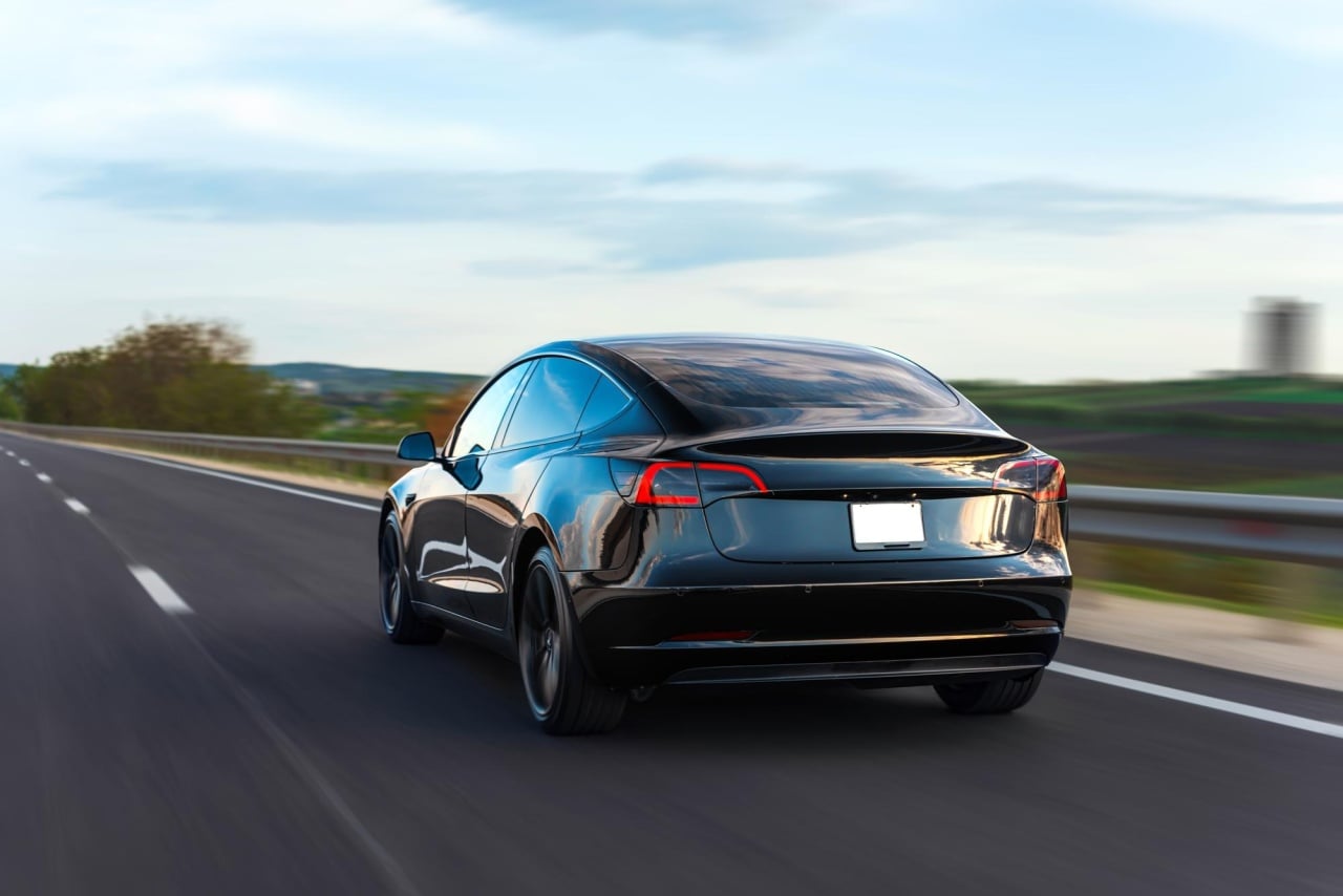 traseira de um tesla