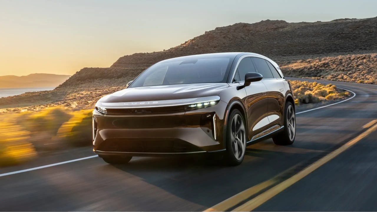 Lucid motors press foto
