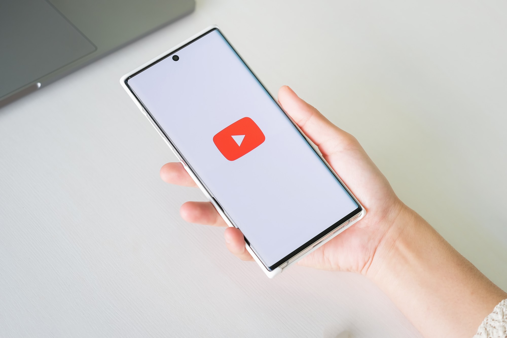 youtube em smartphone