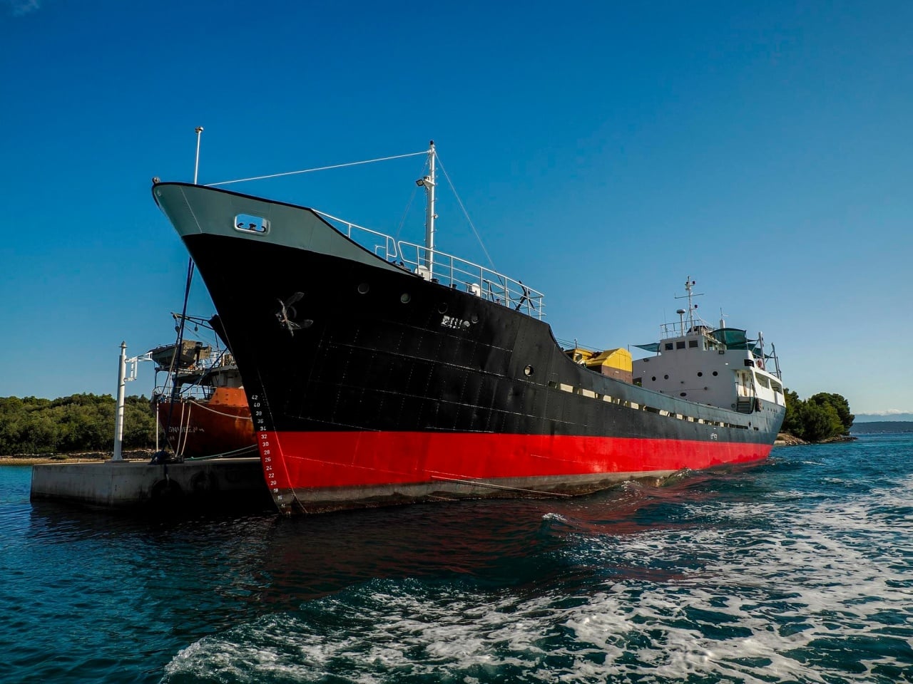 barco de mercadorias