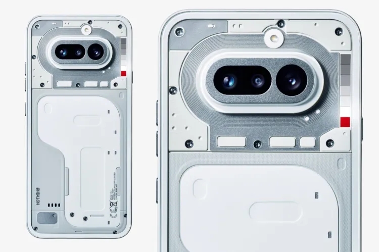 A imagem mostra um celular com dois lentes no front.