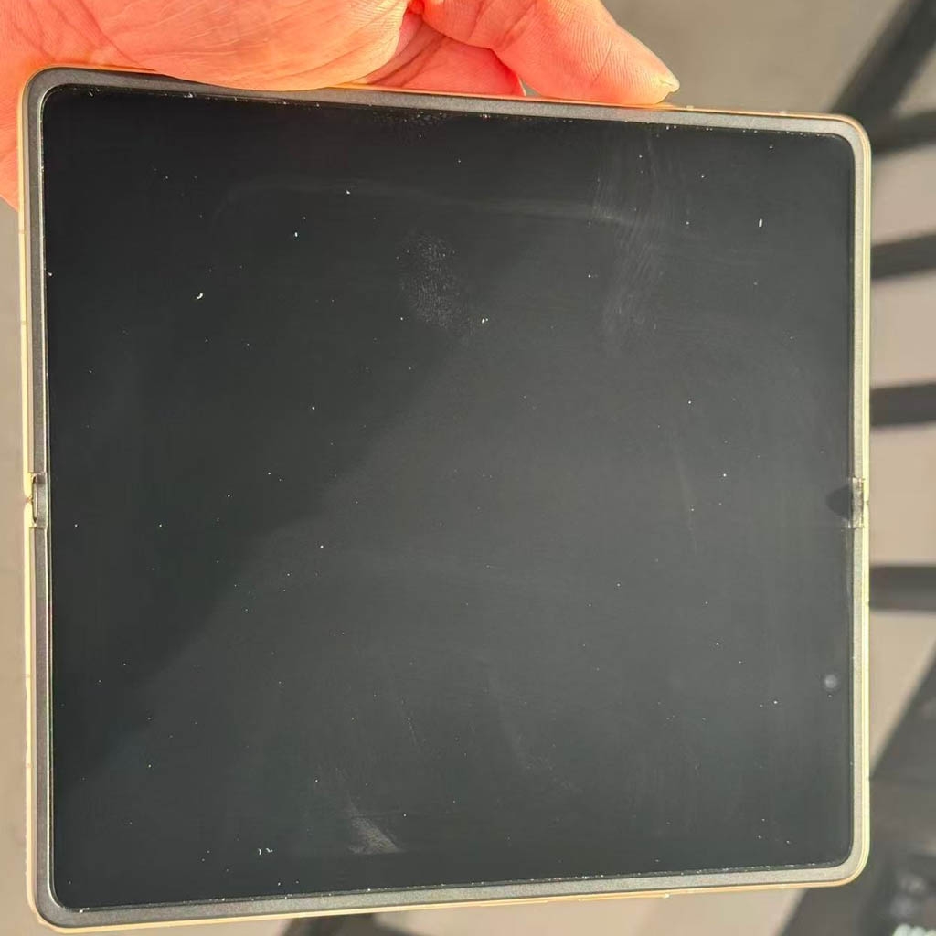 Honor Magic V6 detalhes do ecrã