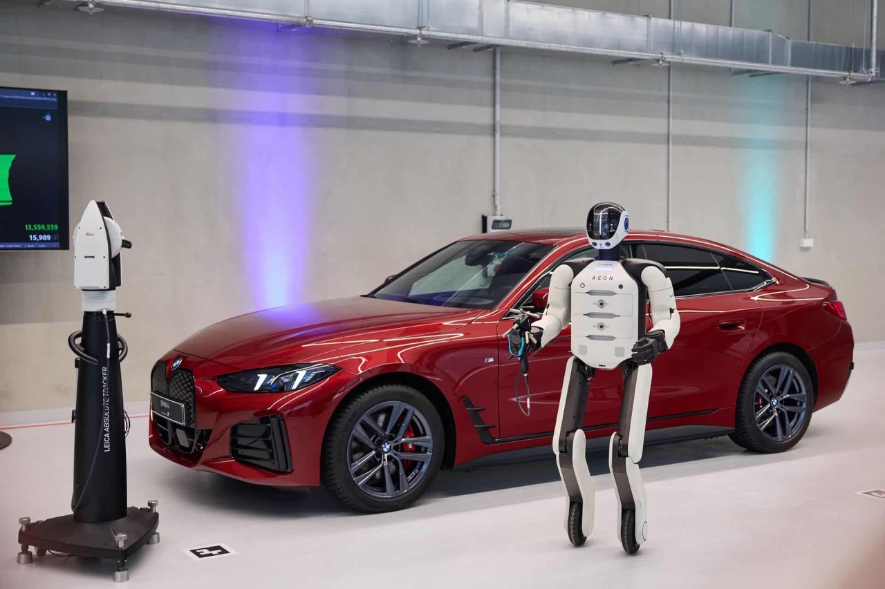 BMW com robots na linha de produção
