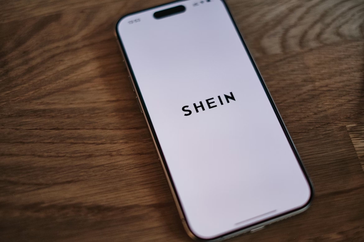 shein app em smartphone