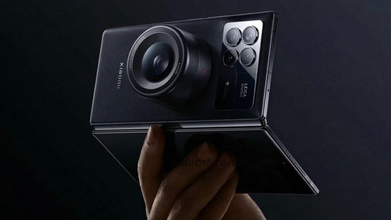 Xiaomi Fold com acessório magnético