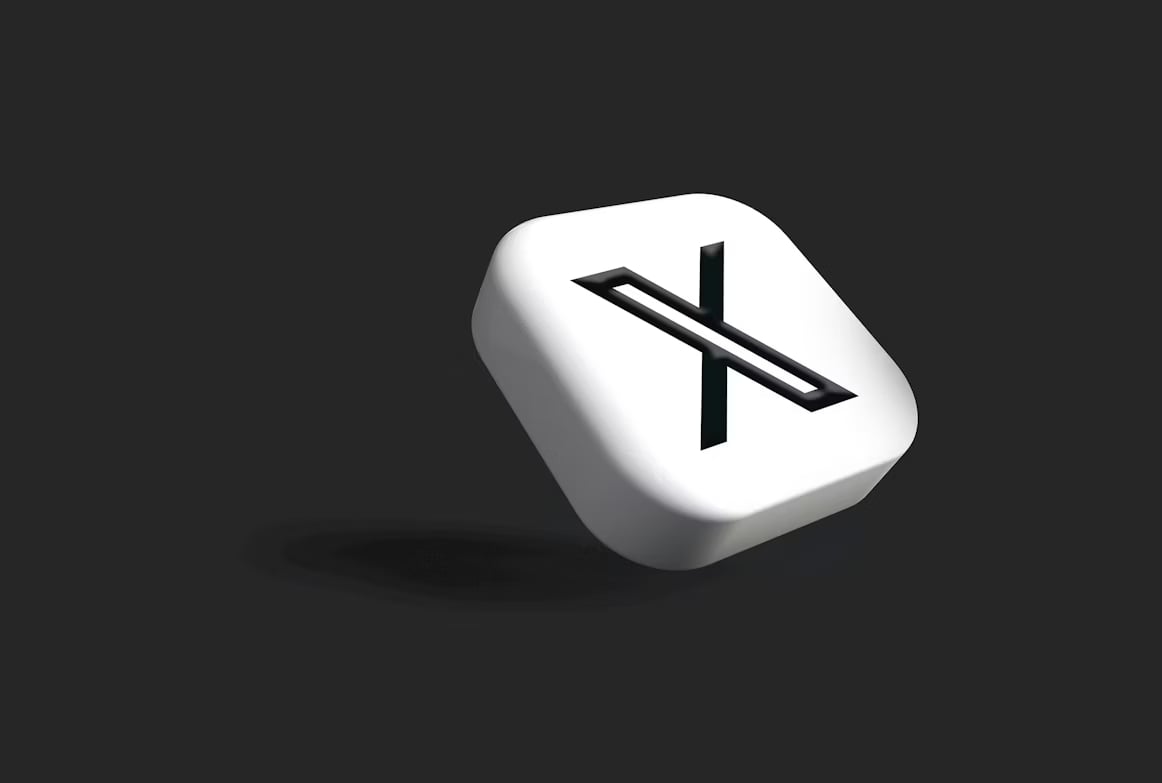 X logo em 3D