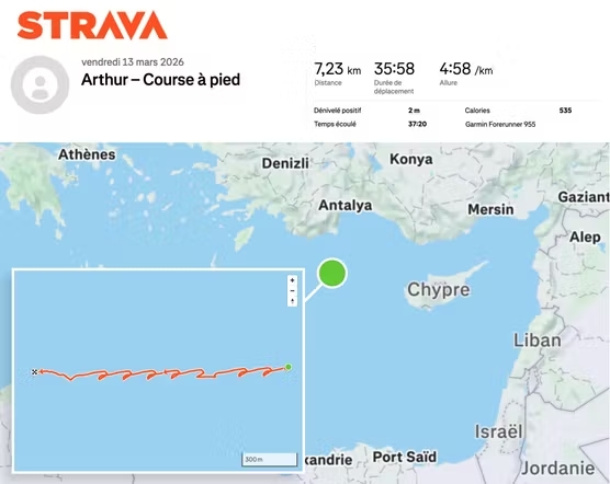 detalhes do mapa com localização do barco militar