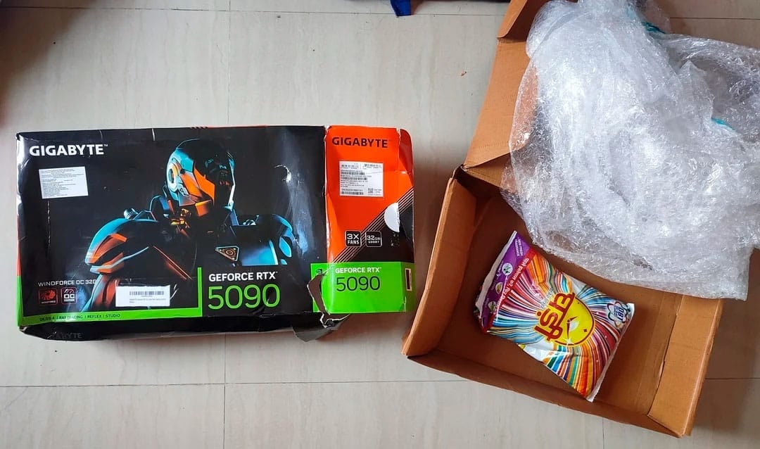 Imagem do que o utilizador recebeu na encomenda da Amazon