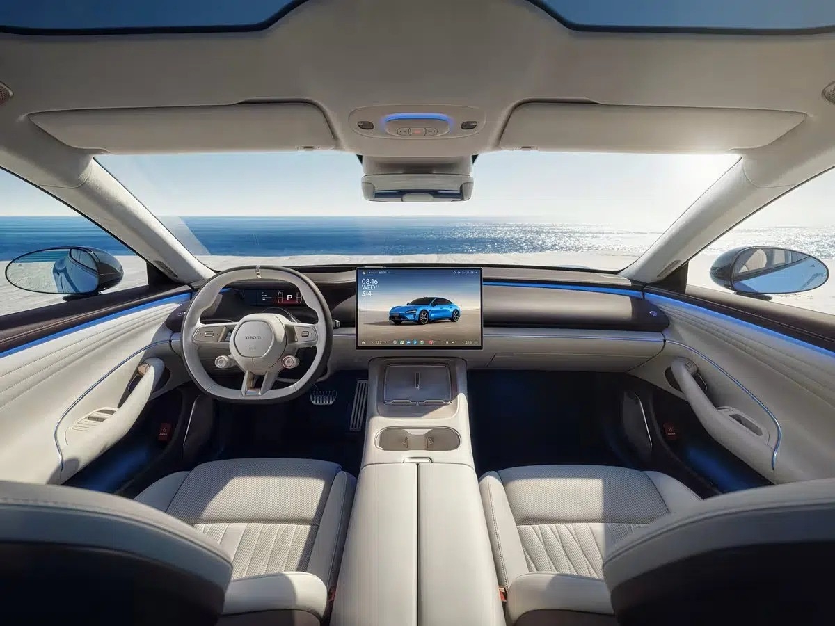 interior do novo xiaomi su7