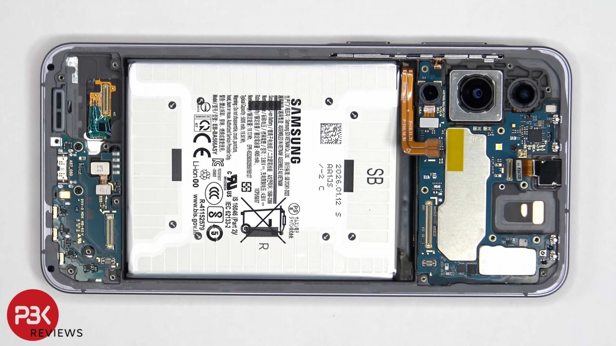 detalhes do interior do galaxy A57 da Samsung
