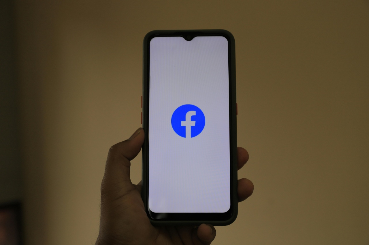 smartphone com facebook