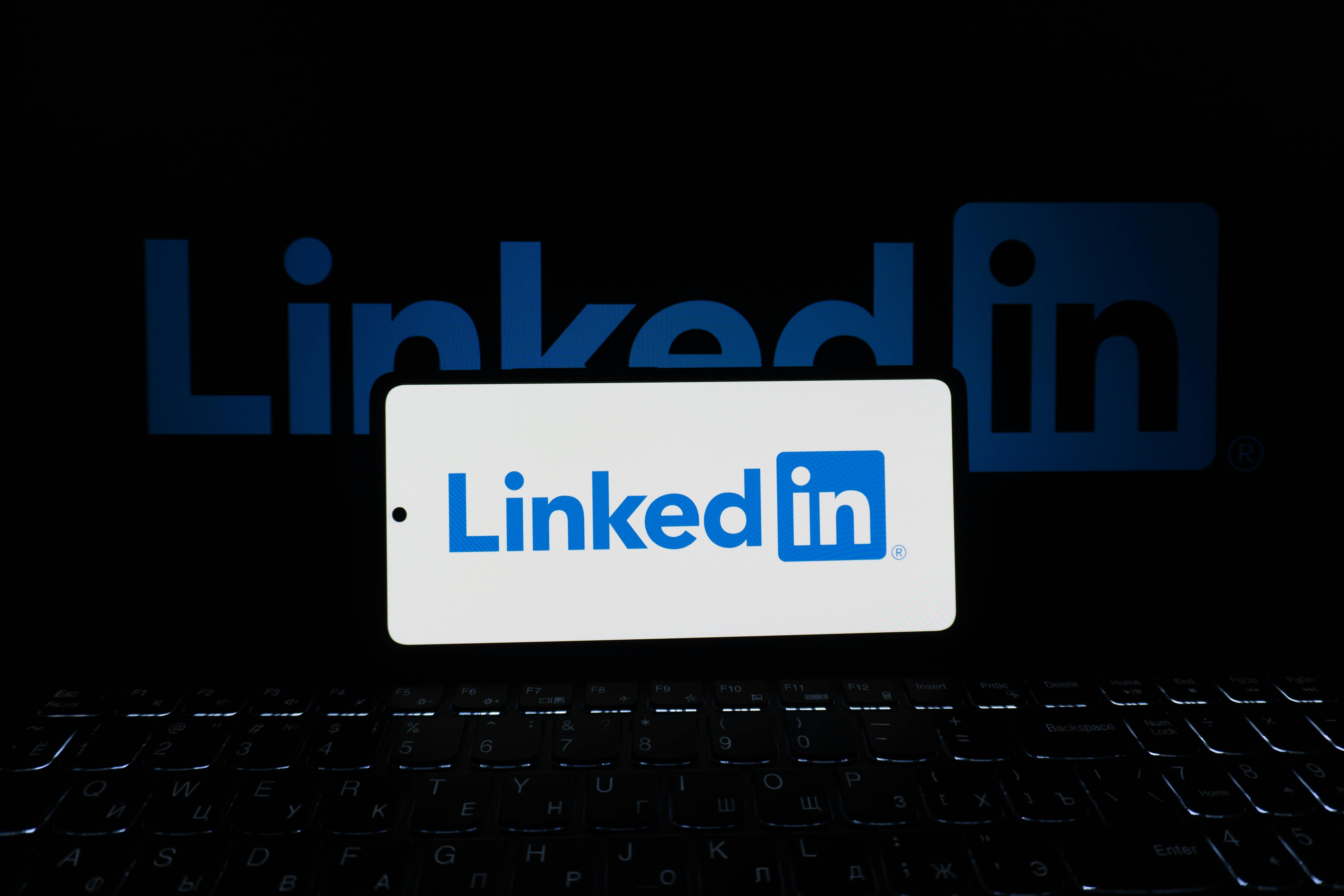 Liderança do LinkedIn muda com a saída do diretor executivo após seis anos