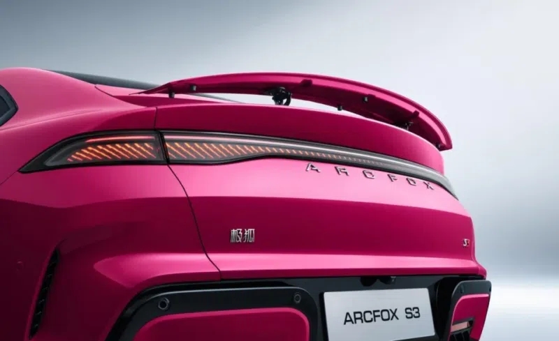 BAIC Arcfox S3