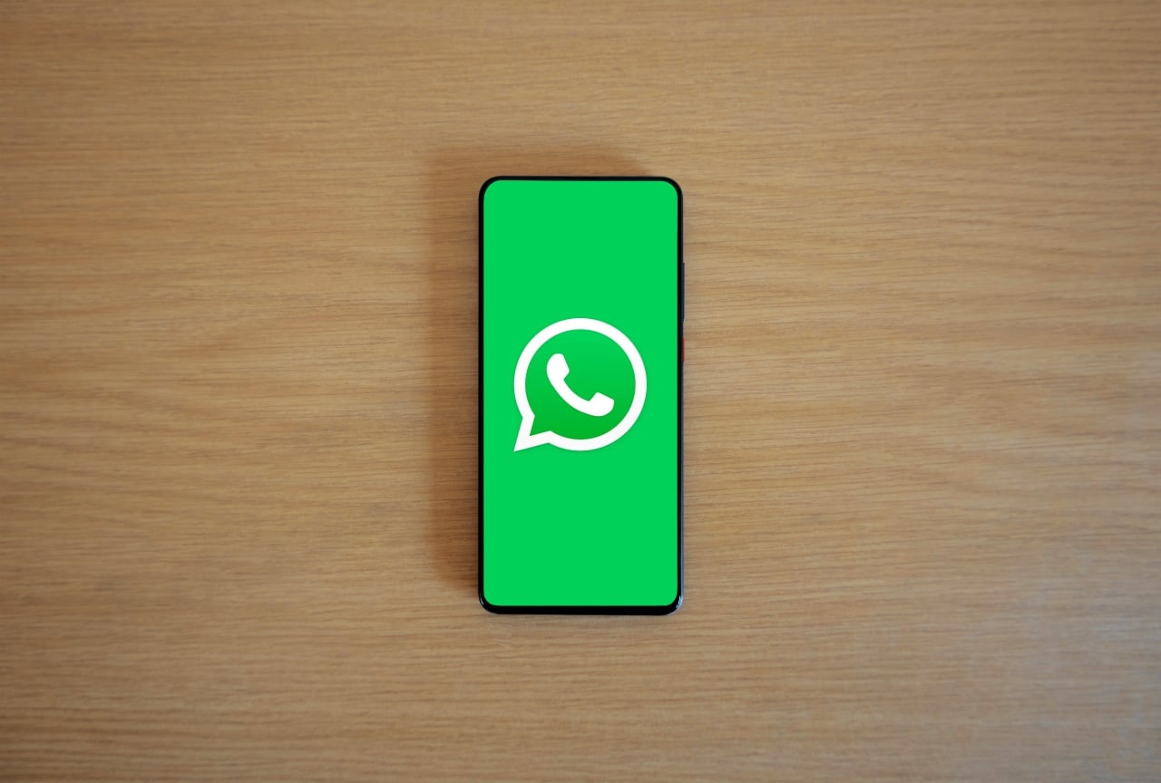 WhatsApp app em smartphone