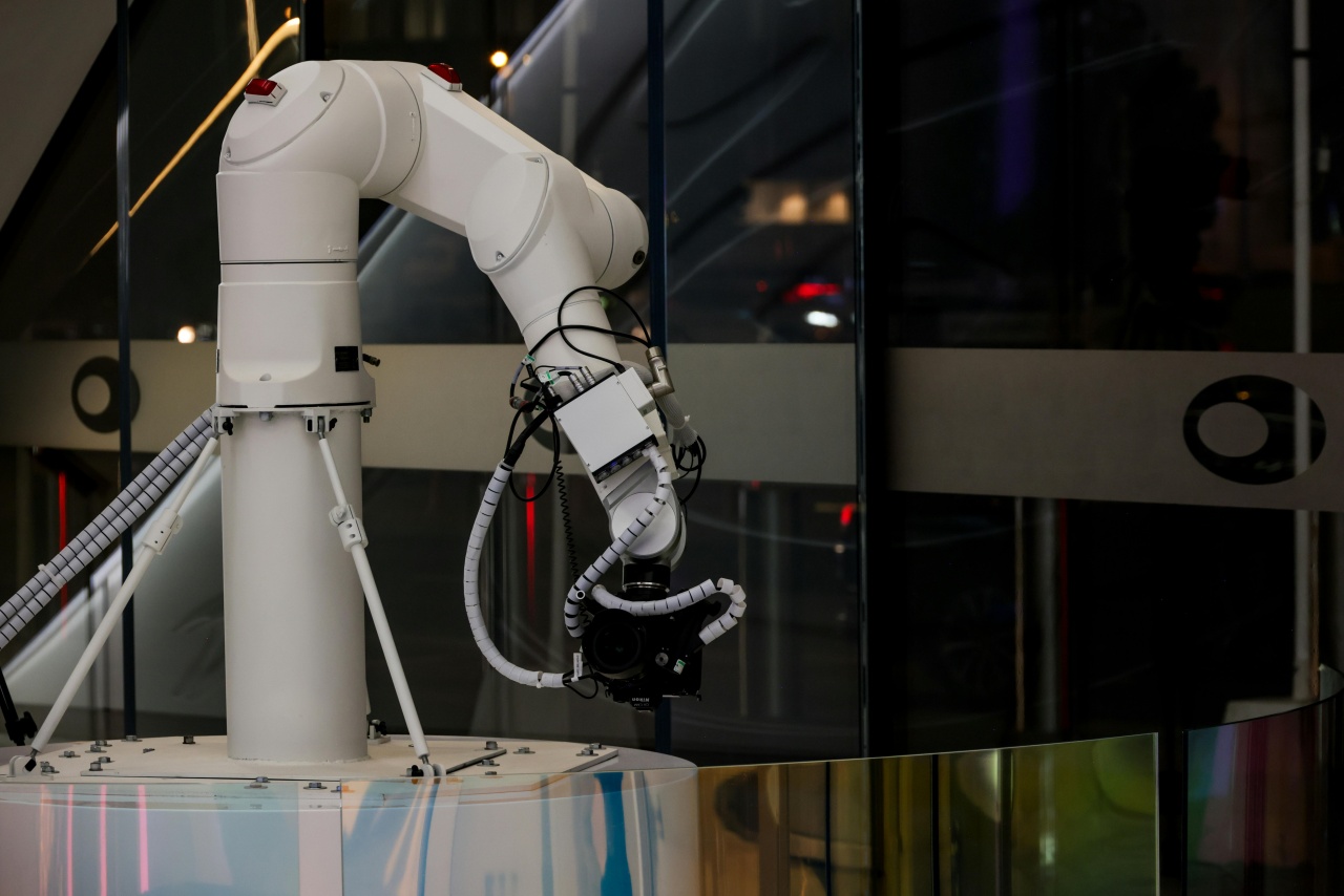 robot em linha de produção