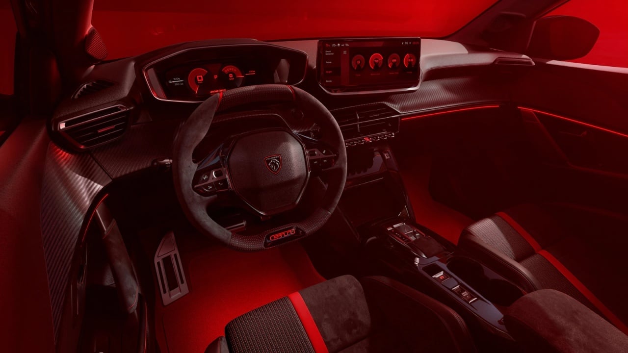 interior do PEUGEOT E-208 GTi