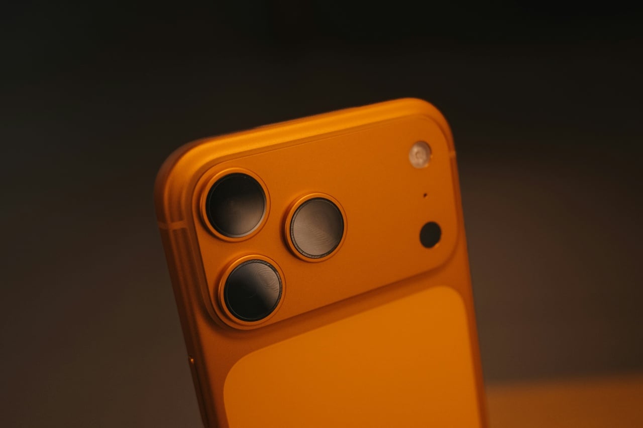 iPhone 17
