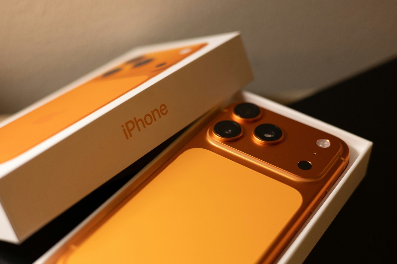 iPhone 17 laranja