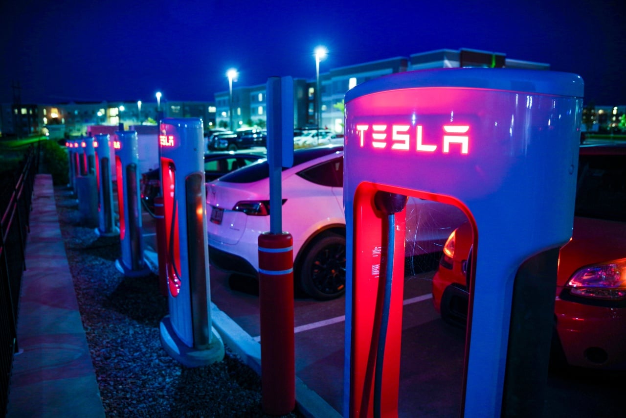 Tesla carregador