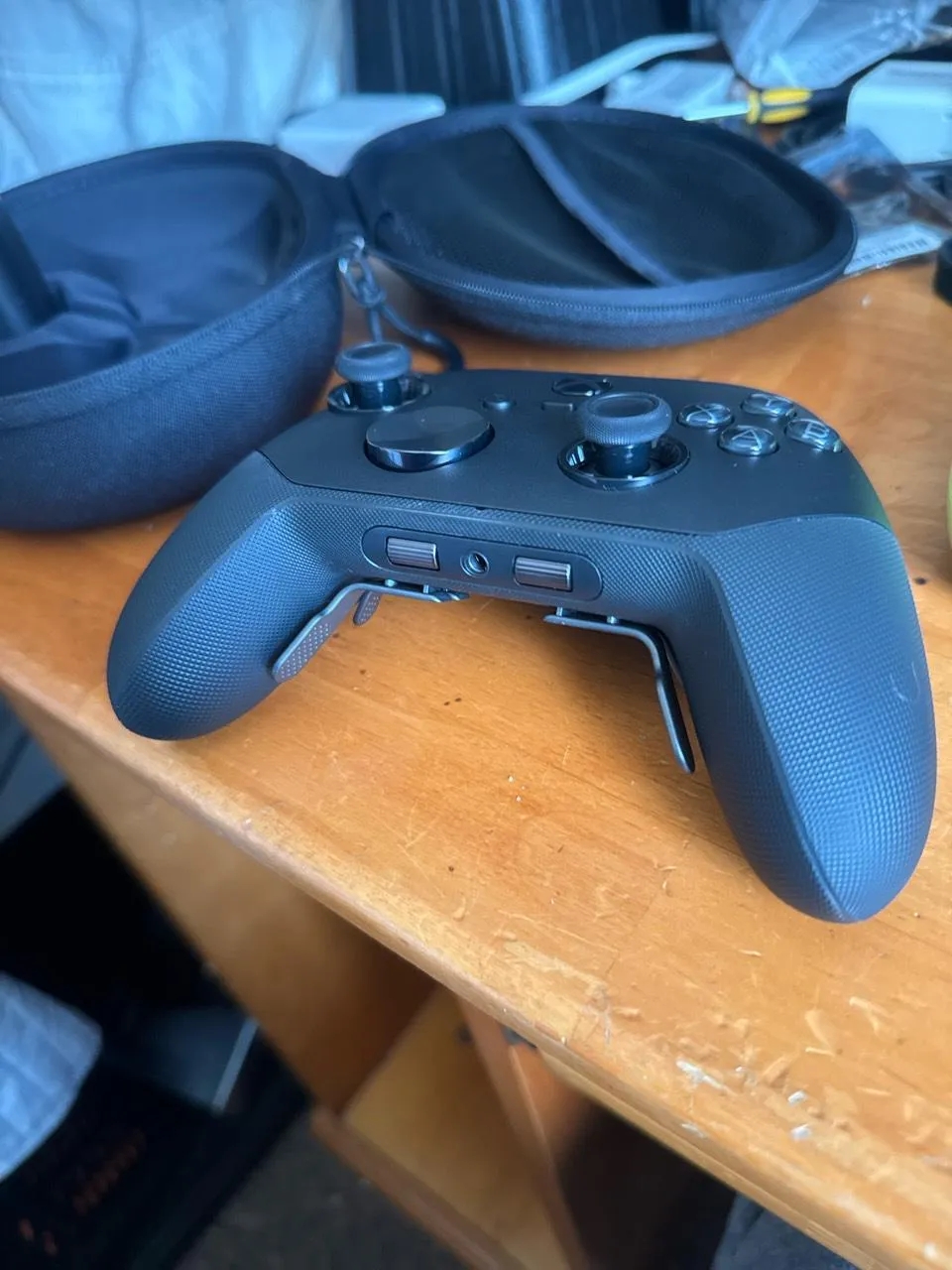 detalhes da parte inferior do novo comando da xbox