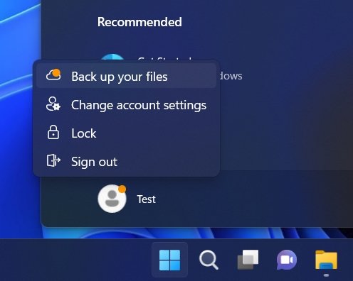 Windows 11 com publicidade no ecrã de terminar sessão