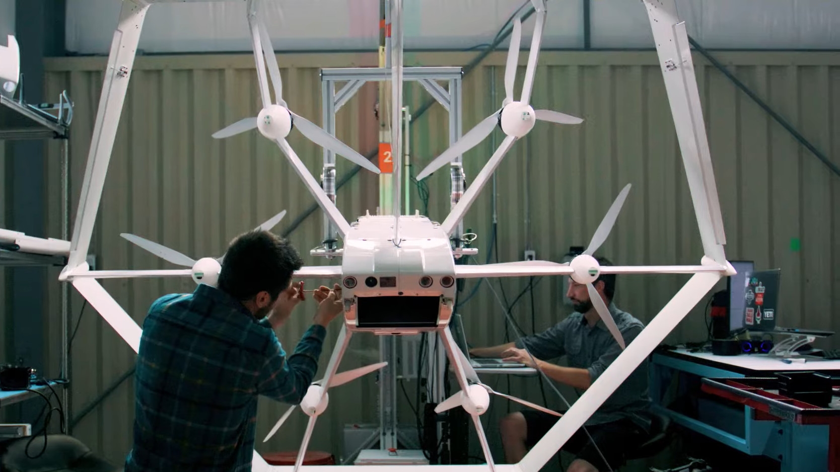 Amazon drone de entregas a ser preparado